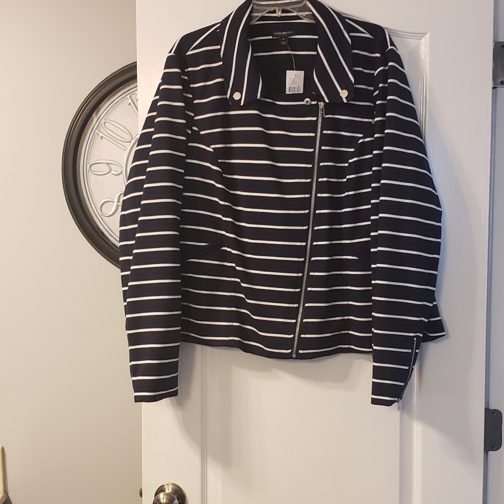 NWT Lane Bryant Navy & White Asymmetric Zip 24